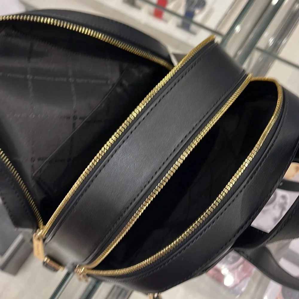 MICHAEL KORS Jaycee Medium zip pocket Pebbled Leather Backpack BLACK color